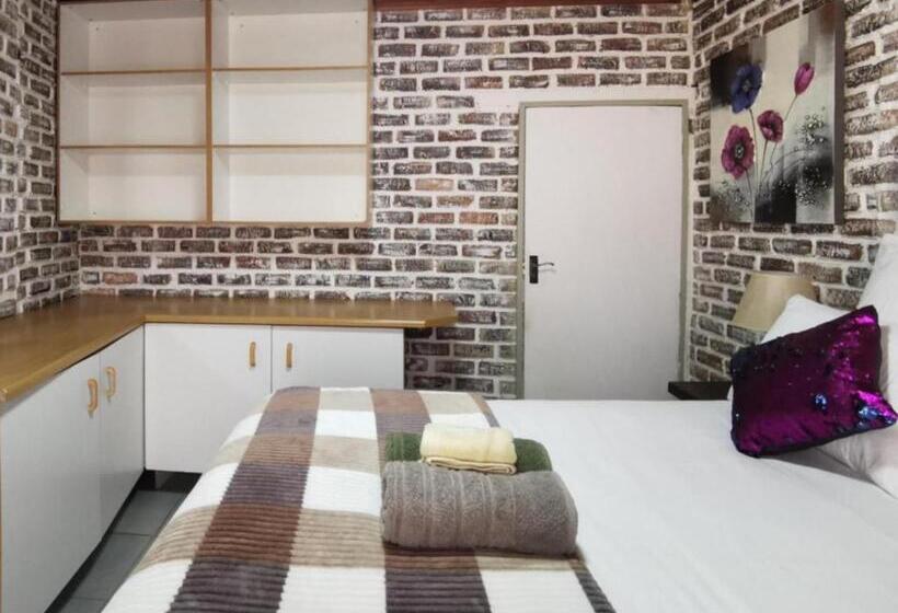 بنسيون S & S Village 22 On Wattel