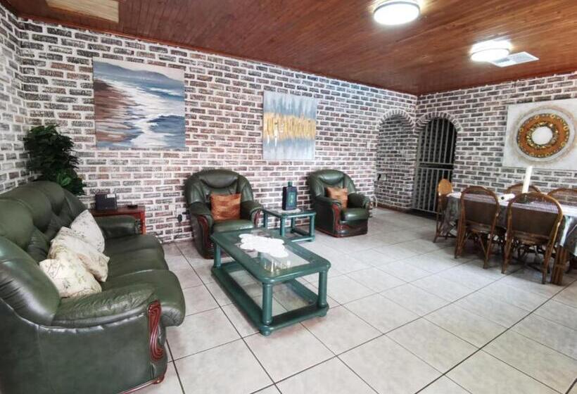 بنسيون S & S Village 22 On Wattel