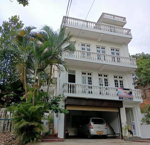 ペンション Serendib Guest Inn