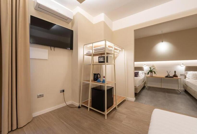 Пансион Six Luxury Rooms Pozzuoli