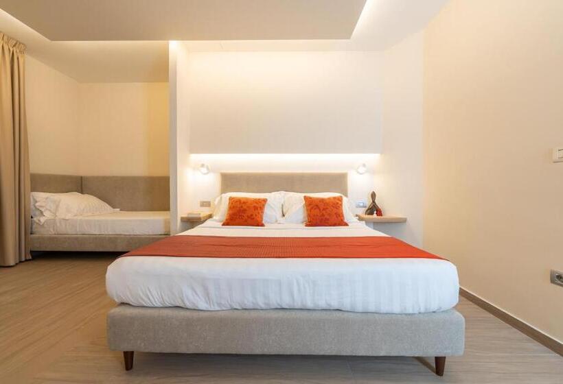 Пансион Six Luxury Rooms Pozzuoli