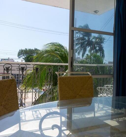 پانسیون Suites 2 Habitaciones Triple