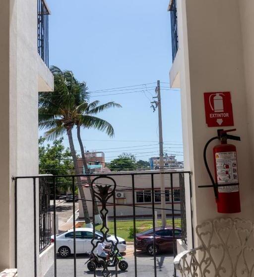 پانسیون Suites 2 Habitaciones Triple