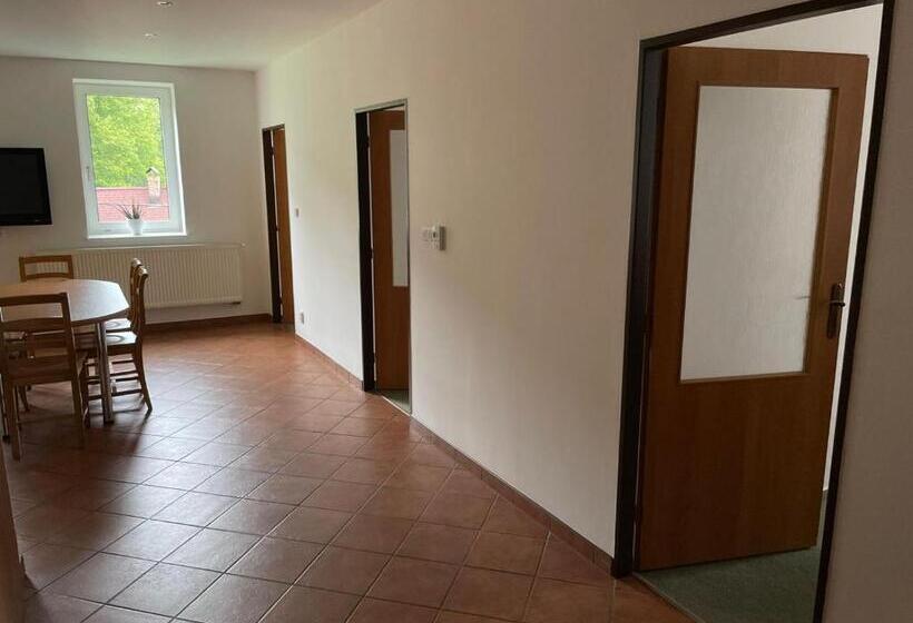 Пансион Ubytování Jívka 86