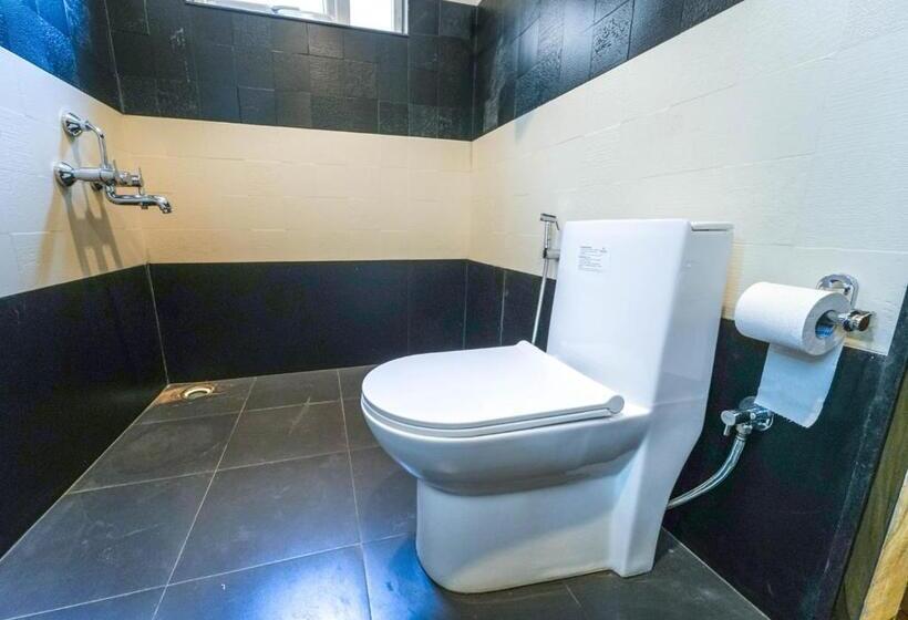 Silent Retreat Ooty Pool Resort By Voye Homes