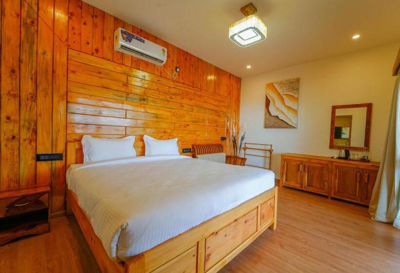 Silent Retreat Ooty Pool Resort By Voye Homes