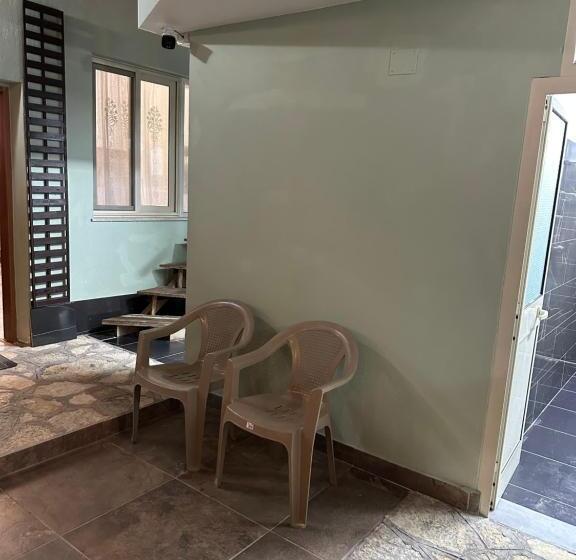 Tirana Lemon Breeze Hostel