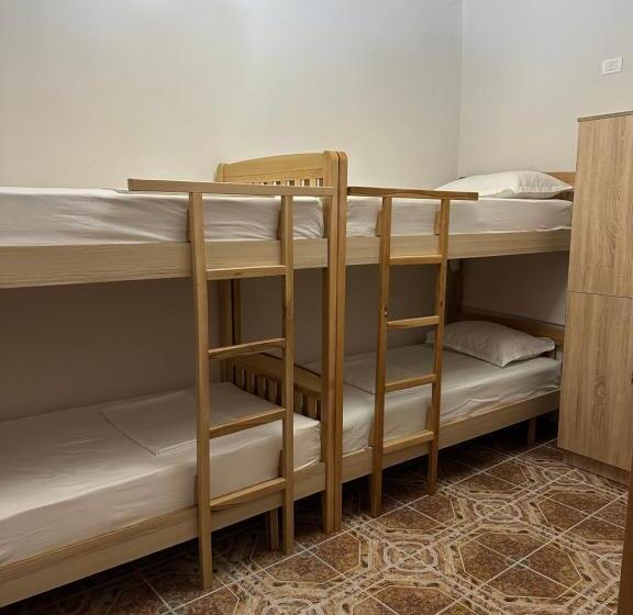 Tirana Lemon Breeze Hostel