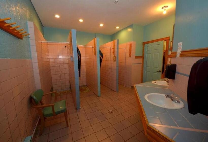 הוסטל Auberge Jeunesse De Tadoussac