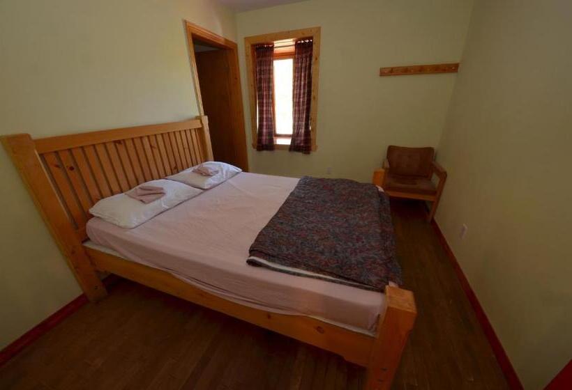 הוסטל Auberge Jeunesse De Tadoussac