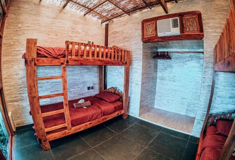 هاستل Shakabrah S Beachfront Dorm