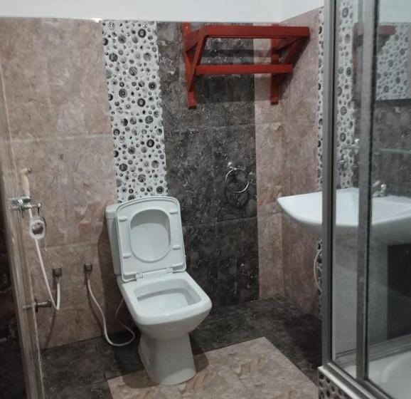 مبيت وإفطار Noor Green House