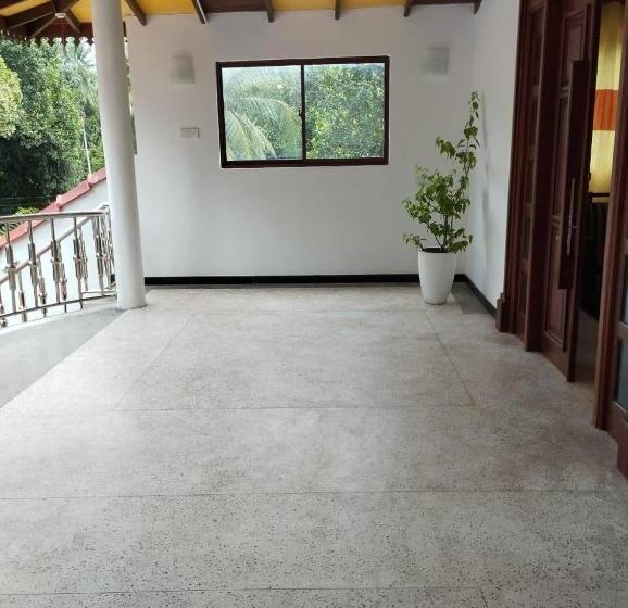 مبيت وإفطار Noor Green House