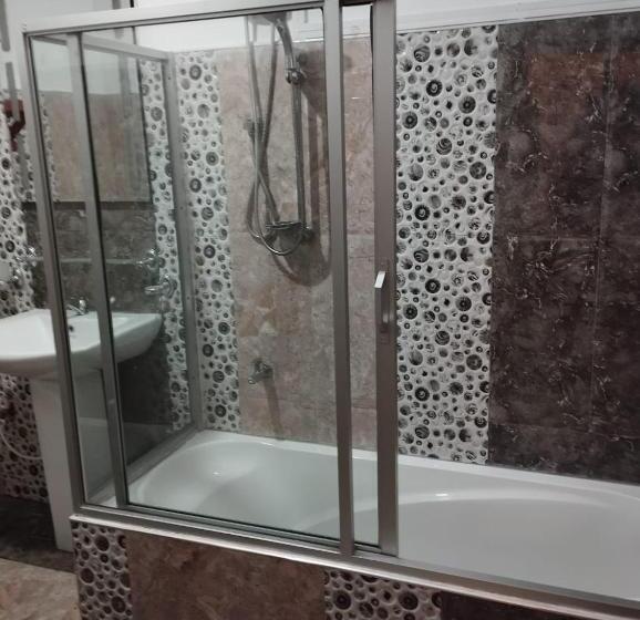 مبيت وإفطار Noor Green House