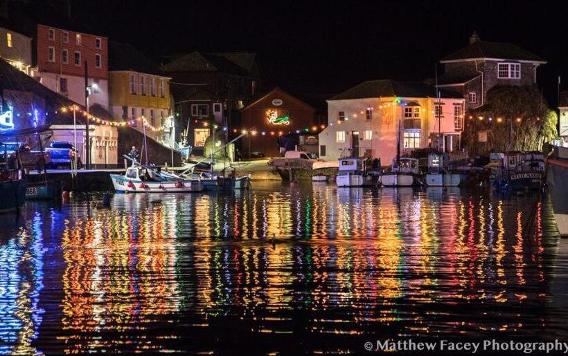 住宿加早餐  What A View Mevagissey