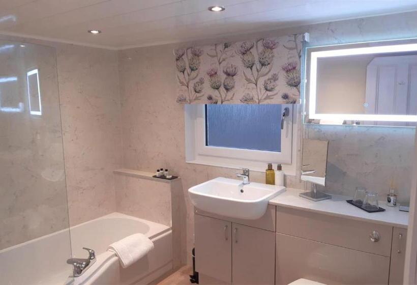 Burnbank Bed And Breakfast