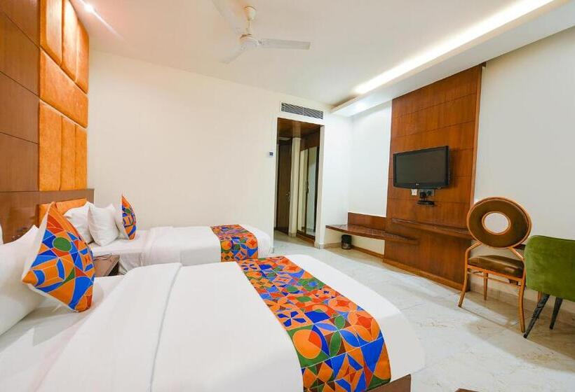 Fabhotel Billion Inn