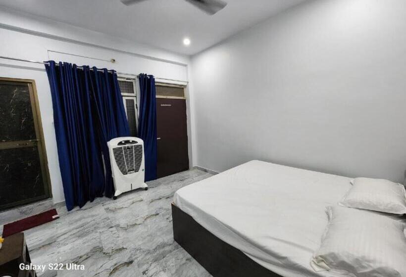 Goroomgo Hotel Raghubir Nikunj Homestay Ayodhya