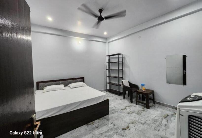 Goroomgo Hotel Raghubir Nikunj Homestay Ayodhya