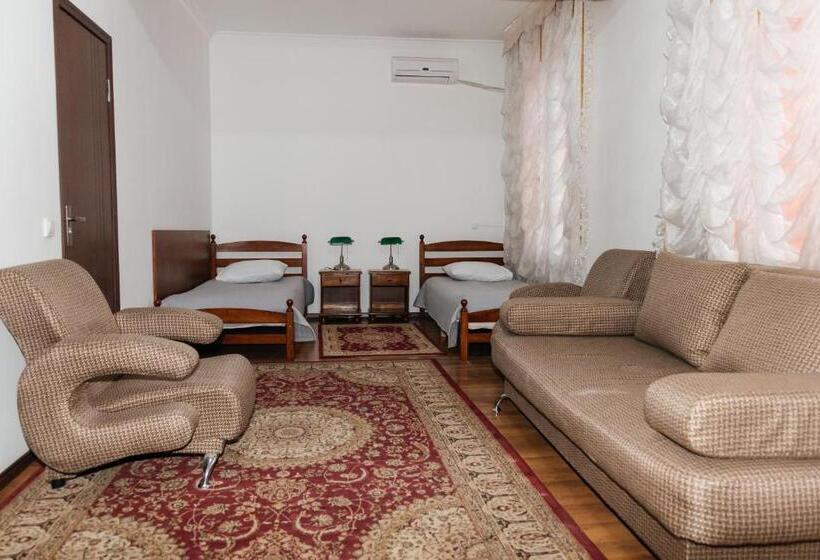 Hotel гостиничный комплекс Raxan