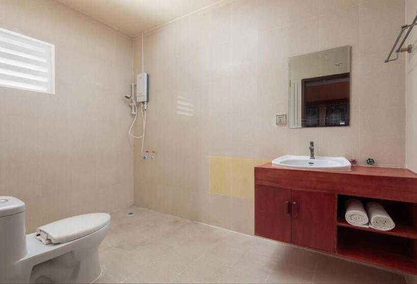 בית מלון כפרי Amara Palace