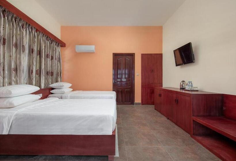 בית מלון כפרי Amara Palace