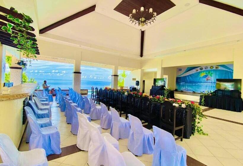 호텔 Azure Camotes Resort