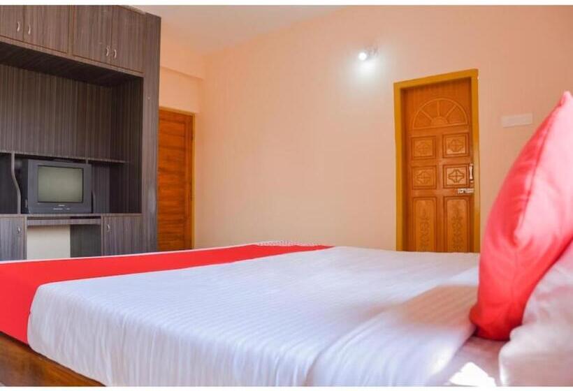 호텔 Caroline Stay Near Kiit University Budget Friendly Couple Friendly Best Seller