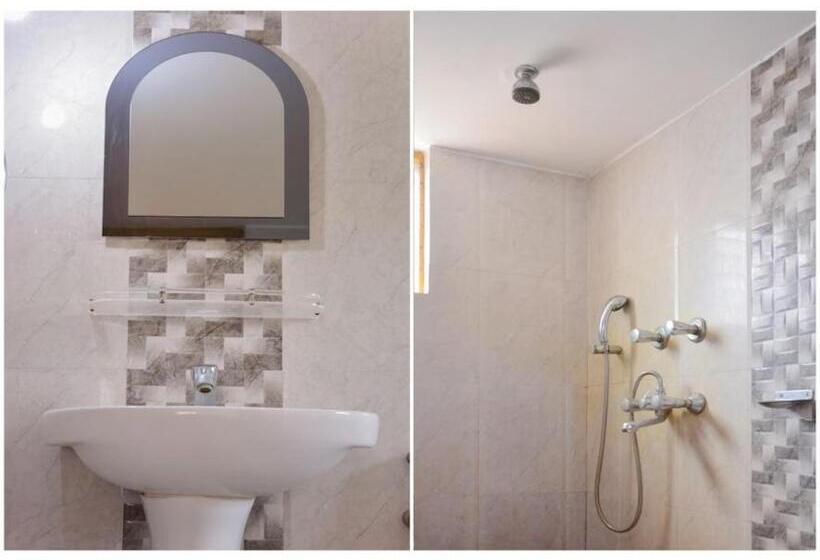 호텔 Caroline Stay Near Kiit University Budget Friendly Couple Friendly Best Seller