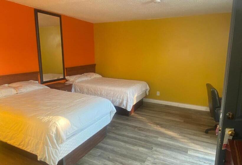 בית מלון כפרי Central Inn