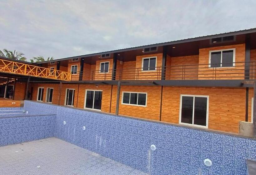 ホテル Hashtag Hive