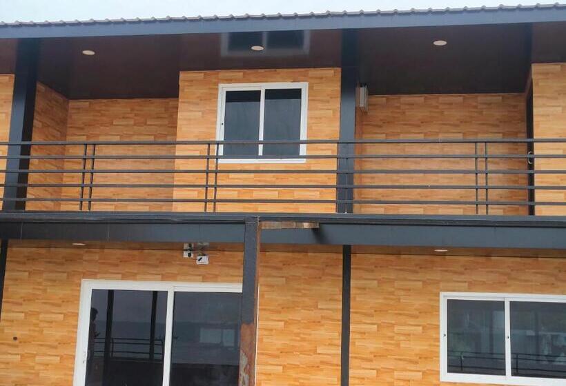 בית מלון כפרי Hashtag Hive