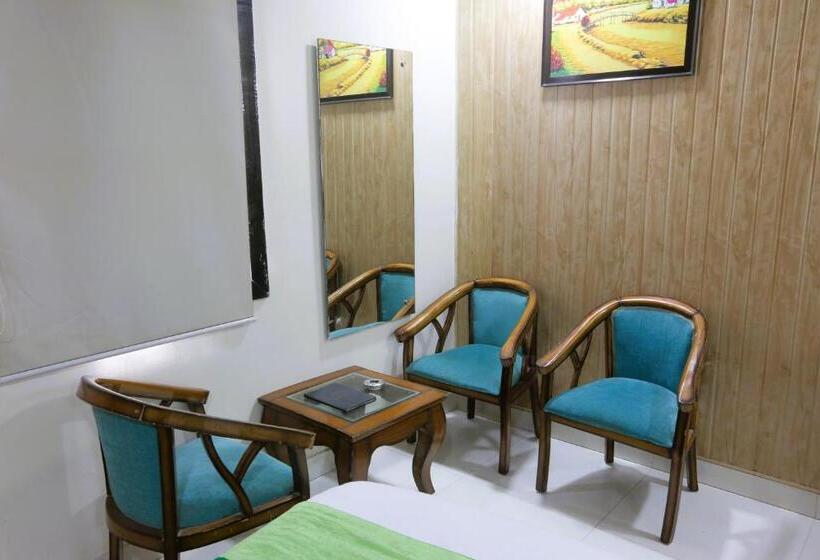 Hotel Haven Hues Inn