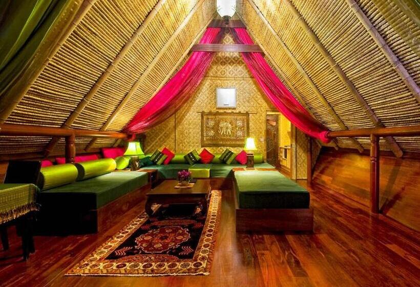 בית מלון כפרי Japanese Mountain Retreat Mineral Springs & Spa