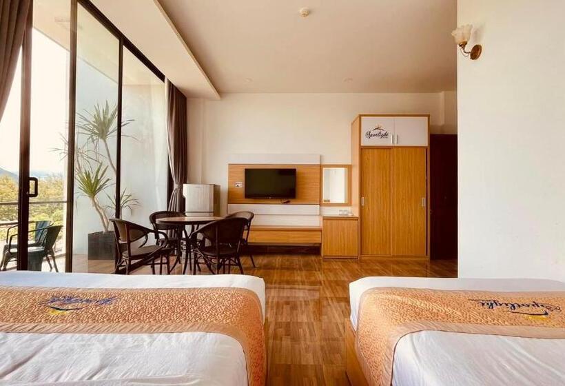 هتل Khách Sạn Spotlight Phú Yên