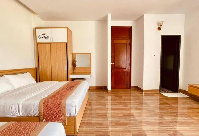 هتل Khách Sạn Spotlight Phú Yên