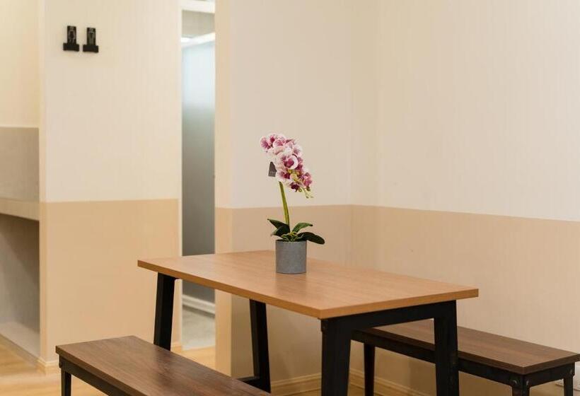 Отель Luma Nest Senawang By Ubook