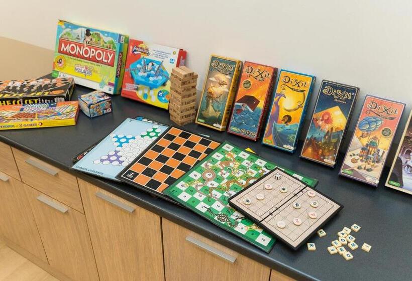 Отель Luma Nest Senawang By Ubook