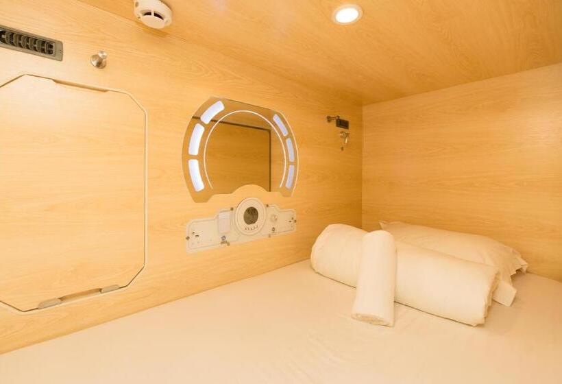 Отель Luma Nest Senawang By Ubook