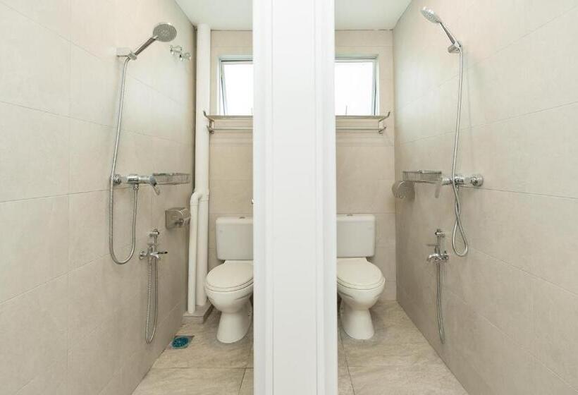 Отель Luma Nest Senawang By Ubook