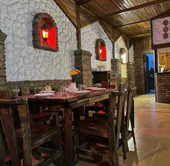 هتل Maria S Guest House