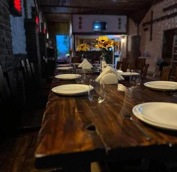 هتل Maria S Guest House