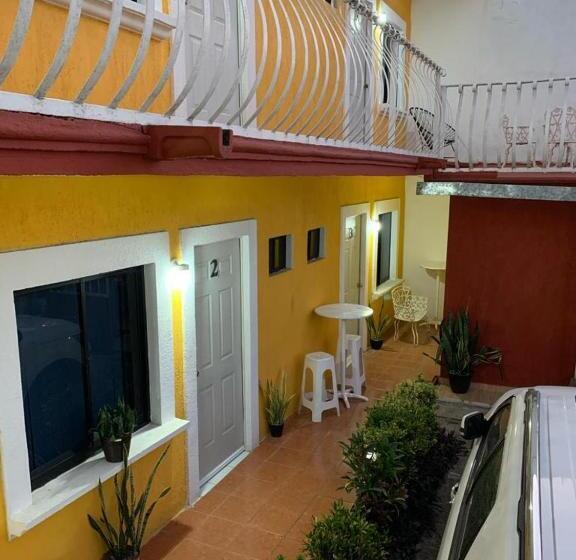 בית מלון כפרי Pardo