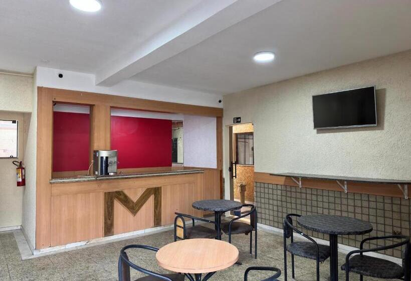 酒店 Pousada E Alojamento Santos Dumont