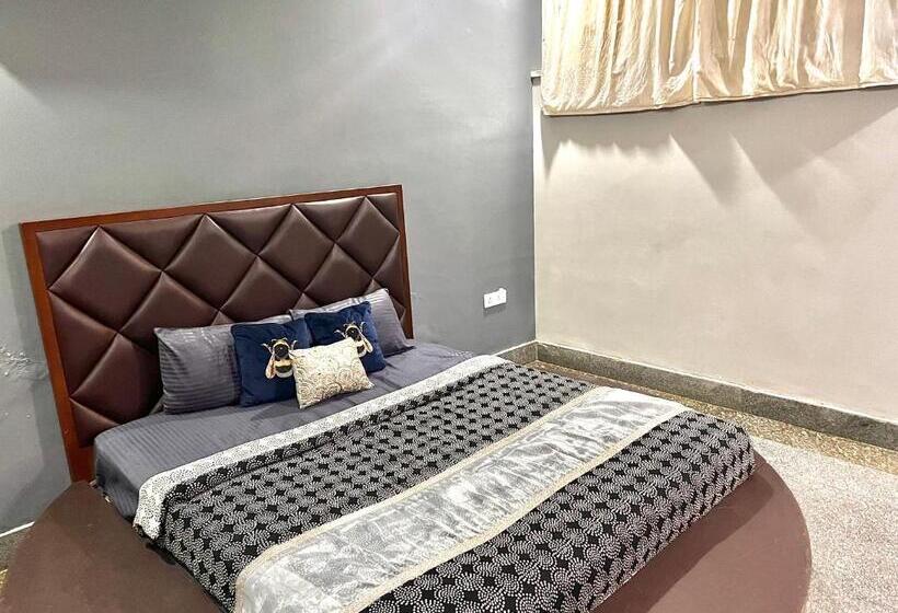 בית מלון כפרי Room With Kitchen On Main Road At 10k