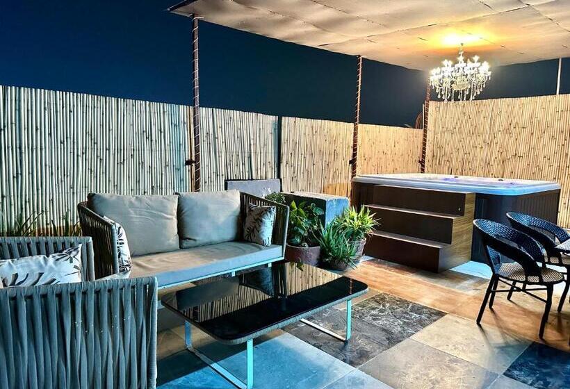 בית מלון כפרי Room With Kitchen On Main Road At 10k