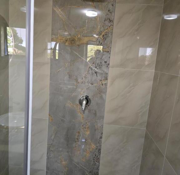 בית מלון כפרי Sekret Zone