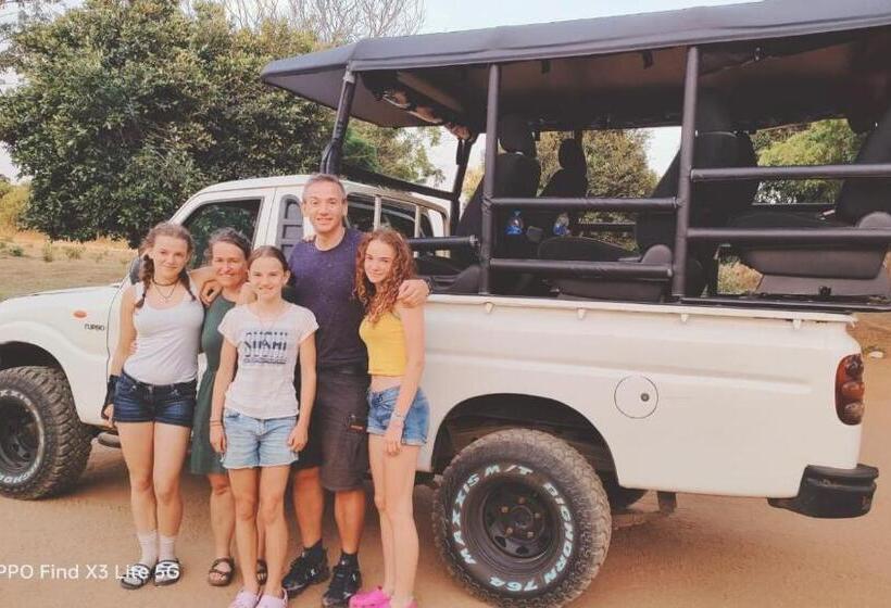 酒店 The Grandiose Safari