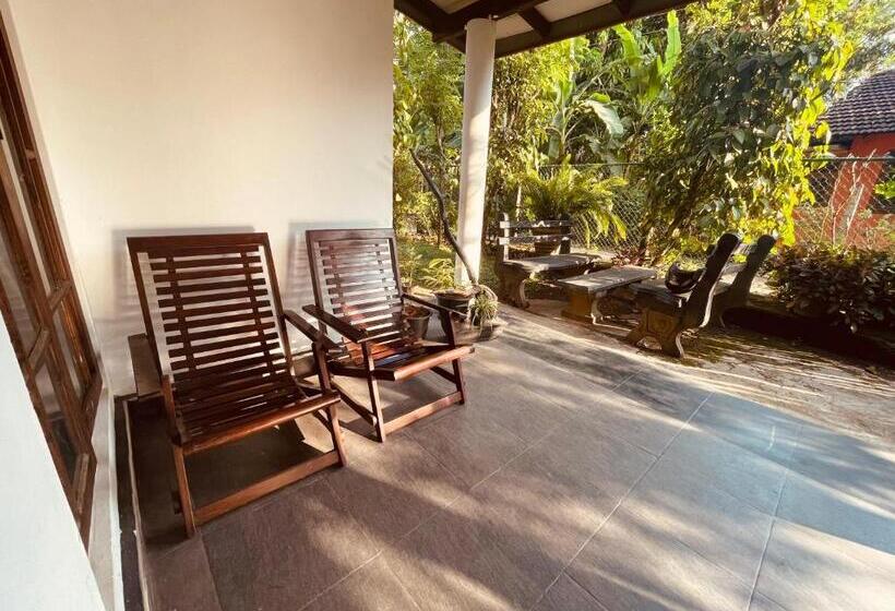 酒店 The Grandiose Safari