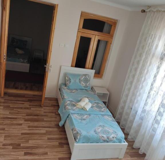 بنسيون Amirjon